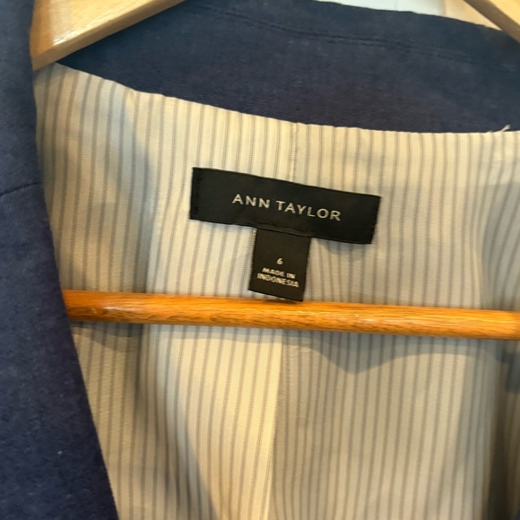 Ann Taylor Blue‎ Blazer Size 6 - Picture 7 of 8